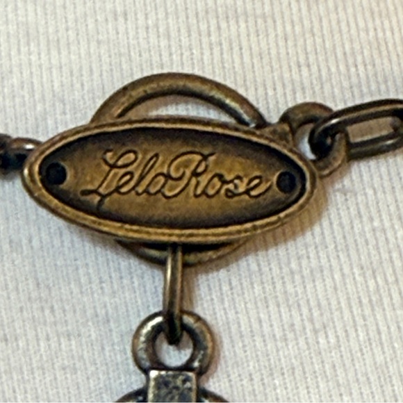 Lele Rose Acryllic Lavalier Necklace - Picture 9 of 9